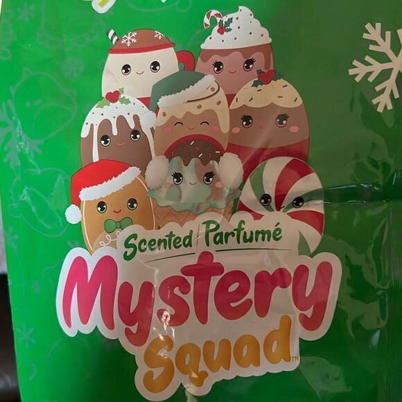 Squishmallows Christmas Mystery Squad 8” - Picture 2 of 5